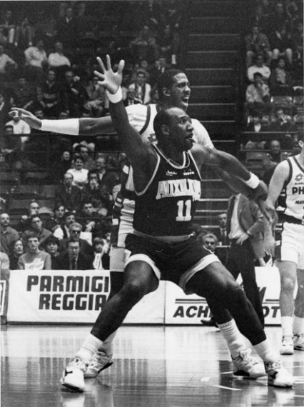 Dawkins con la maglia di Torino in una partita contro Milano